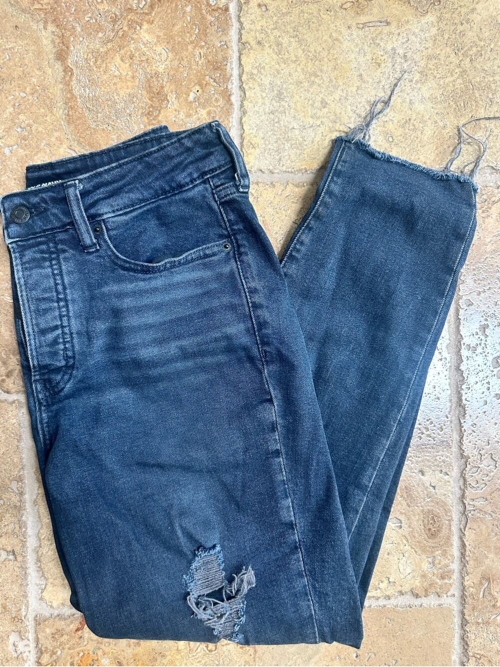 EUC Old Navy O.G. Straight Jeans - Size 4